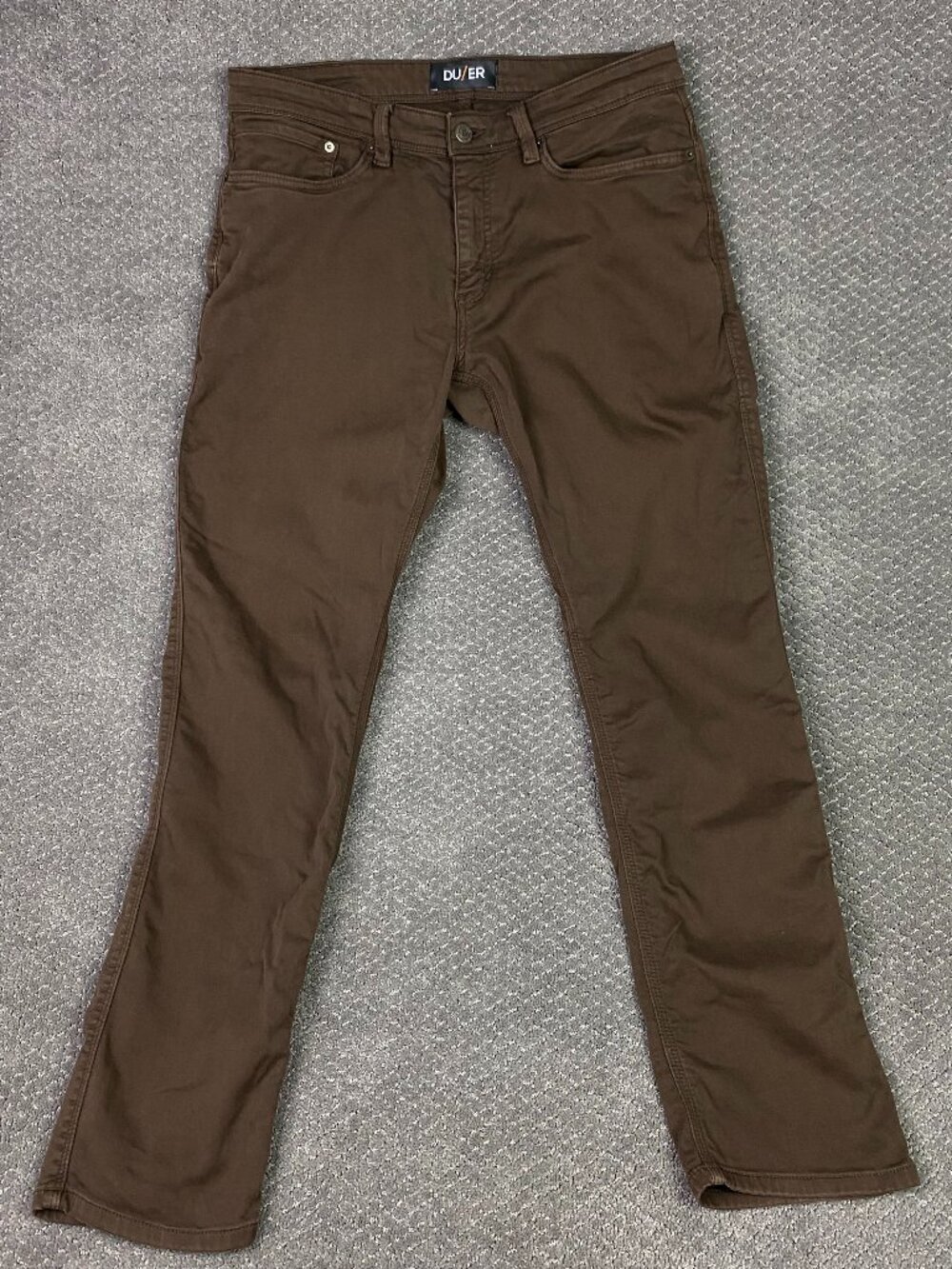 DU/ER No Sweat Relaxed Taper Pants 34x32 Fit 34x31 Mens Brown Taper Chino DUER